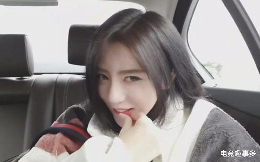 呆妹儿@呆妹儿直播出事故！因一个动作被超管秒封，网友：为超越小团团