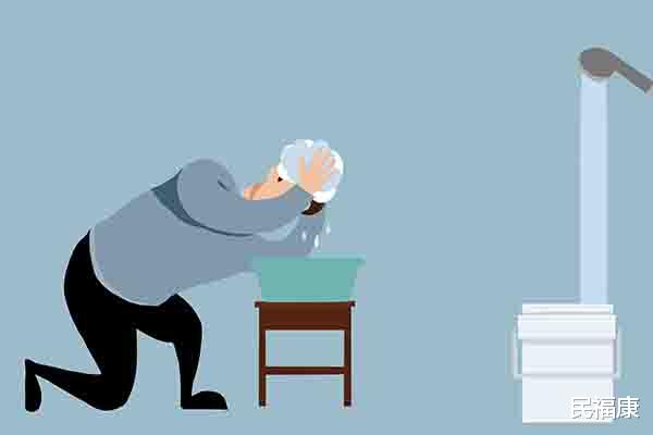 水煮蛋▲不论男女，经常用艾叶水洗头，解决不少烦恼，成本还低