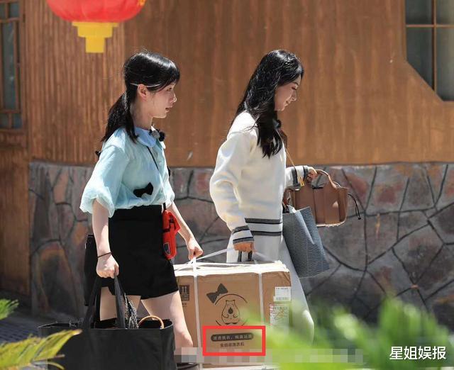赵丽颖|为品牌带货？赵丽颖录《中餐厅》37度穿羊绒套装，还带了全自动洗衣机