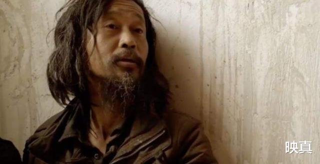 映真|放着公务员不干，喜欢四处流浪捡破烂儿，爆红过后，如今生活依旧
