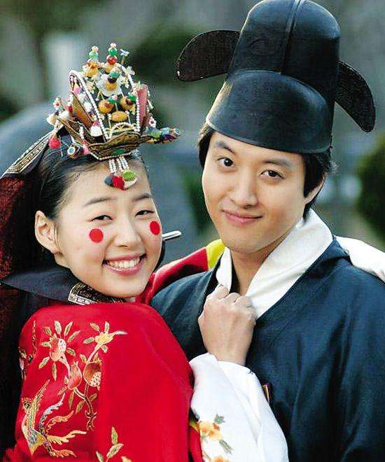 电视剧：还记得《新娘18岁》中的她吗？现实中的她把人生活成了电视剧