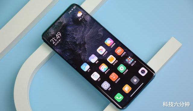 小米科技|从4299降至3579，从高端市场跌至中端市场，网友：价格更感人了