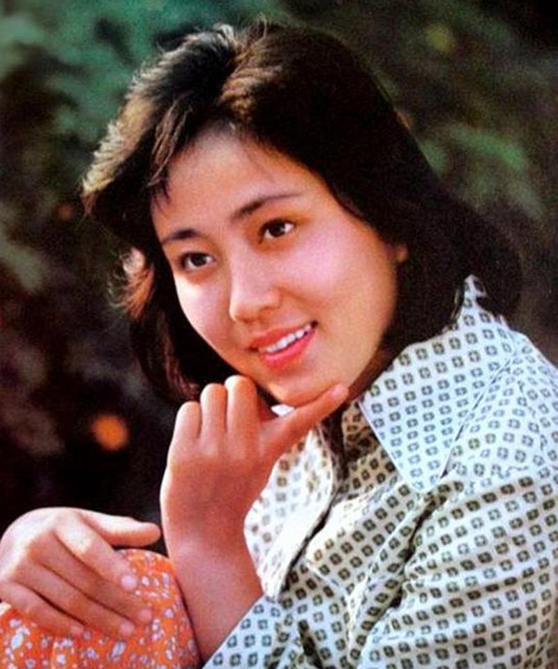 「迟志强」她是八十年代长影女星，与迟志强是知心好友，25岁时遗憾退出影坛