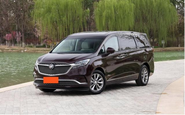 荣威|首创“魔吧”，配头等舱座椅，这台长5米的荣威MPV要大火了？