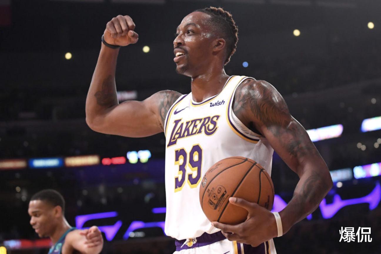 德怀特·霍华德▲霍华德生涯这3大纪录，不是难破，而是几乎无法被打破！