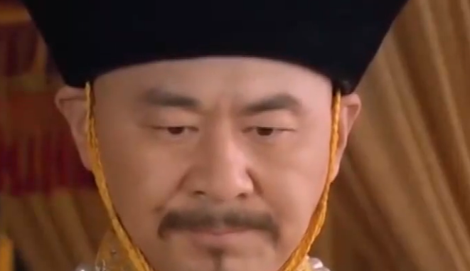 #甄嬛传#甄嬛传：甄嬛封妃后穿的睡衣明显差了，槿汐一句话说明一切，多么痛的领悟！