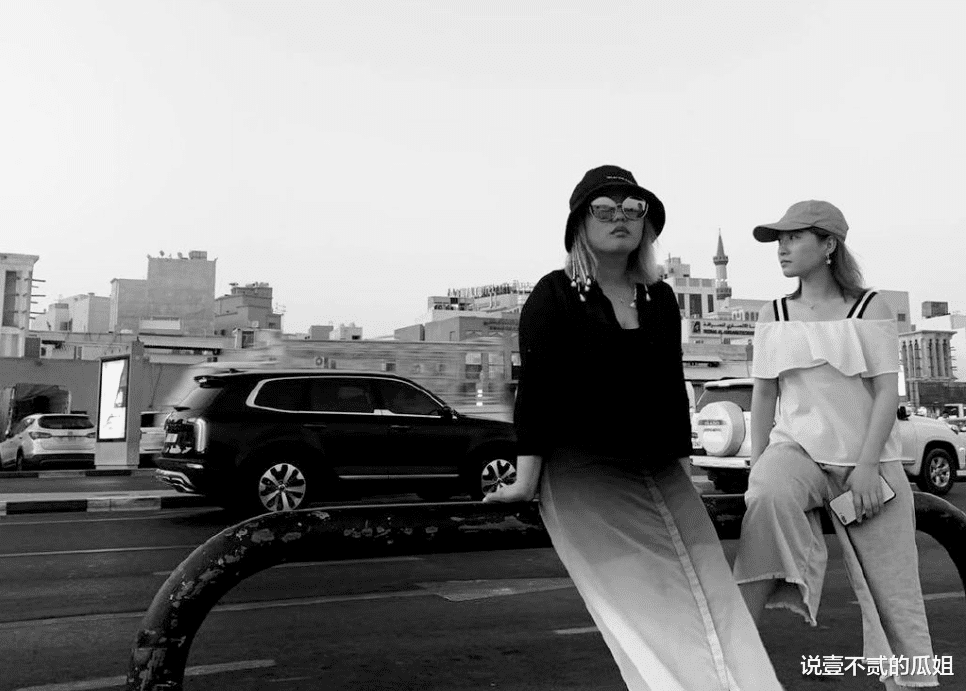 李雪琴|《脱口秀大会》结束1个月，李雪琴成了王建国高攀不起的女人！