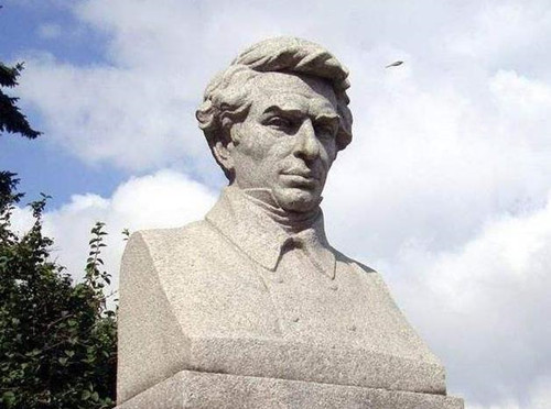 【数学】数学天才提出平行线可以相交，遭嘲笑郁郁而终，12年后证明是对的