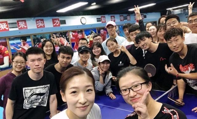 #刘诗雯#有伤病为何不让贤，刘诗雯的参赛资格，可以给王曼昱的