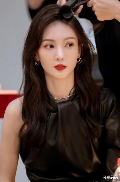 金晨|金晨：170的身高只有90斤？说出瘦身原因后，网友：心疼