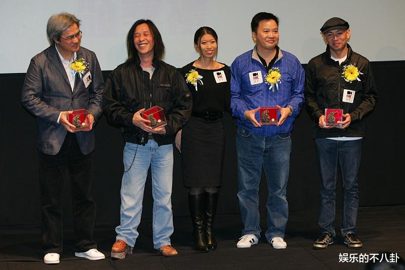 谢霆锋@谢霆锋终于想起自己是演员，新电影今年上映，“泡面头”太抢眼了！