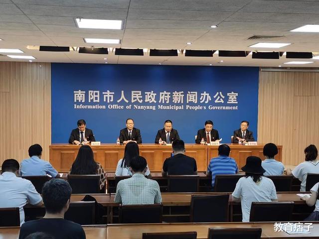 招生|中国最牛二本学院，隶属中央办公厅，毕业就是公务员，却少人知道！