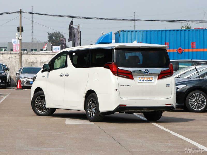 别克GL8|没有埃尔法的命，却有埃尔法的气场 网友：这三台MPV有这实力