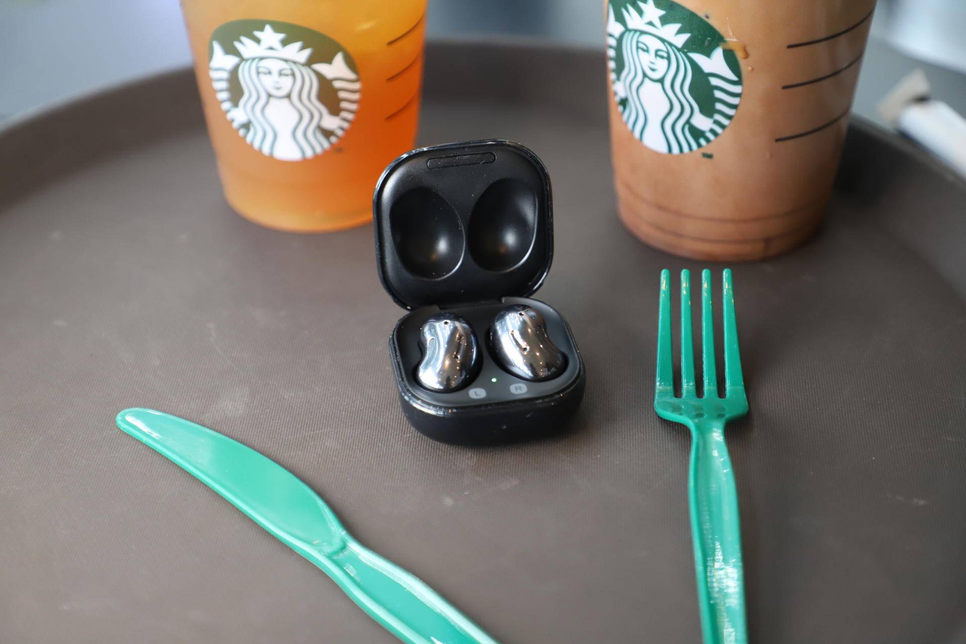 三星|来得有点晚，但真的香：三星Buds Live深度体验