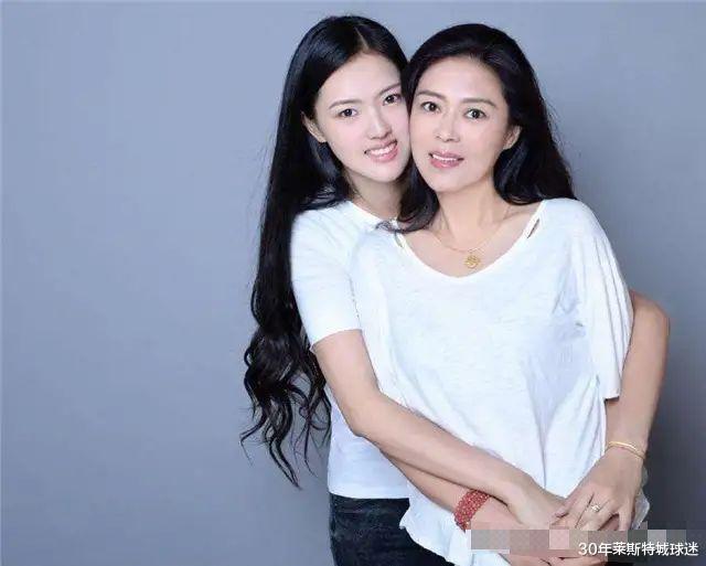 朱婷@朱婷真实在！介绍女排精神主动讲丢冠耻辱 张常宁因拿1分被骂惨