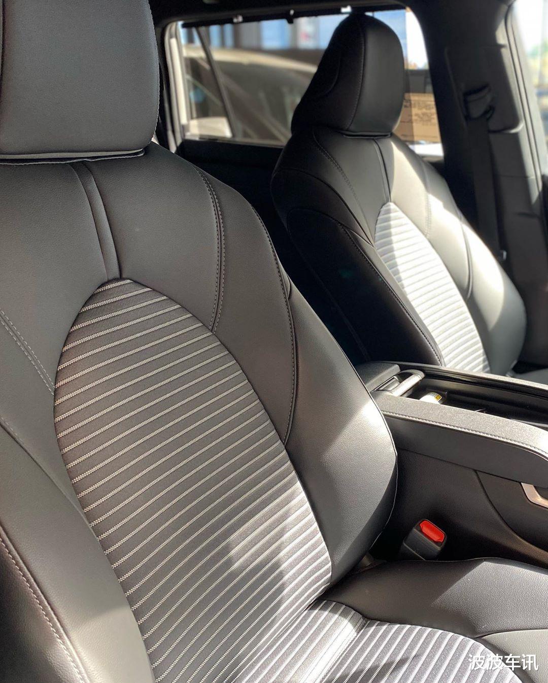 丰田汉兰达|全新丰田汉兰达XSE实拍,前脸像灭霸,采用很个性化的设计