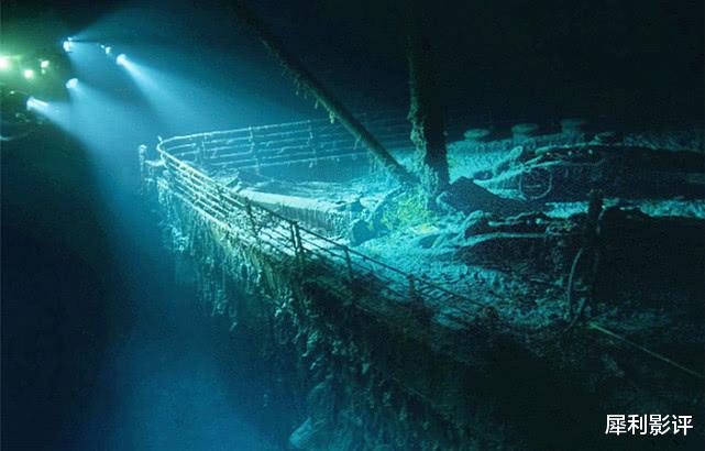 「泰坦尼克号」《泰坦尼克号》背后：制片人打算跳楼，导演放弃分成，福克斯准备破产