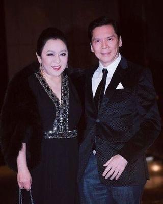 周星驰■向太：我们跟这么多人都好，怎么就遇到周星驰和张柏芝两个白眼狼