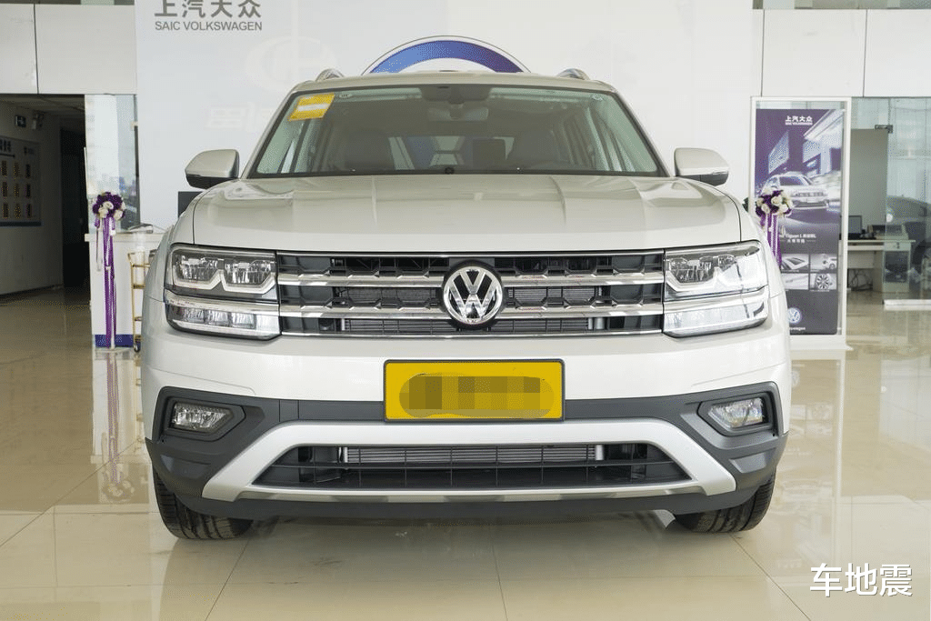 『大众途安』大众扛不住了，这款SUV从32万跌至22万，买丰田汉兰达不如选它香