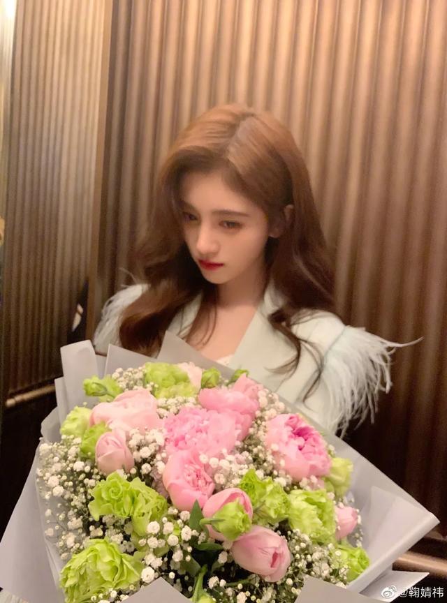 「刘亦菲」碰瓷刘亦菲，惹怒王思聪，这位绿茶还要演到几时？