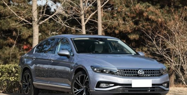 丰田凯美瑞|中型车销量排行,凯美瑞跌下宝座,国产中型车依然没竞争力