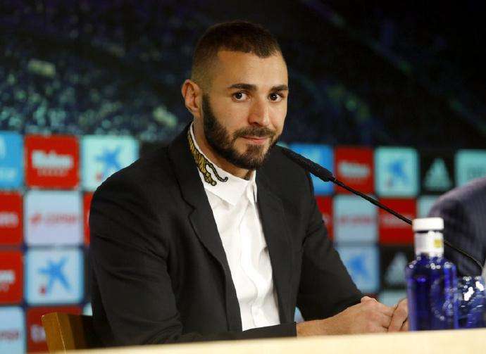 皇家马德里|锁定哈兰德！皇马操作太聪明，看到时间球迷却怒了