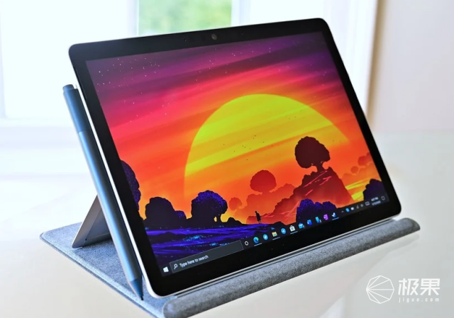 华为鸿蒙系统|微软正在开发12.5英寸Surface翻盖PC，主打学生市场