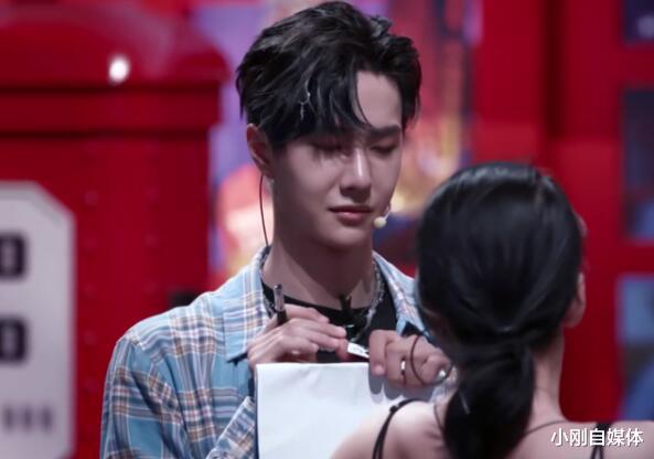 王一博|王一博这么帅,为啥还没女朋友?看了《街舞3》,终于知道答案了