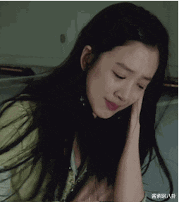 郑丽媛▲整容界奇迹，郑丽媛曾被整毁的脸又整回来了，希望李多海多多学习