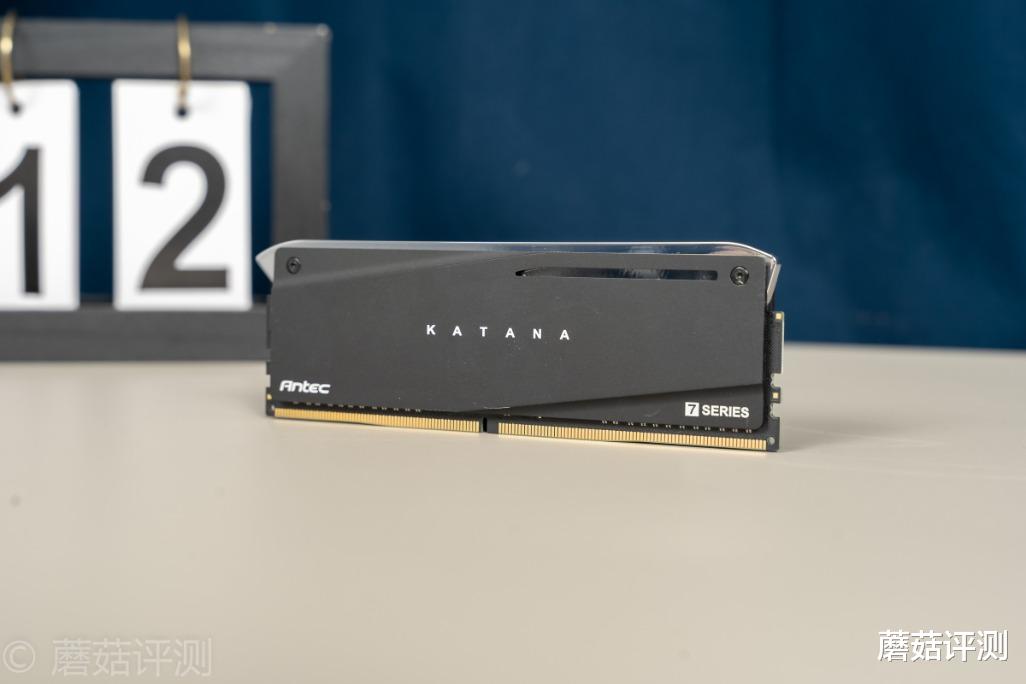 医生|设计出众，用料给力，性能强大、安钛克KATANA内存条 评测