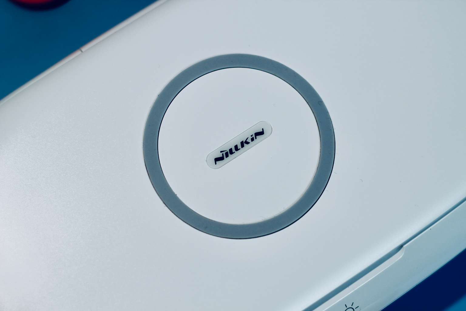 红米手机|给你的EDC设备消消毒——耐尔金紫外线杀菌无线充电盒体验