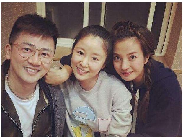 苏有朋|苏有朋追了她3年被拒，28岁却嫁圈外老公，今37岁活得像少女