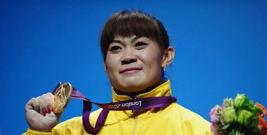 【国籍】中国举重天才入外国籍，奥运夺冠扬言和中国无关，最后下场很惨