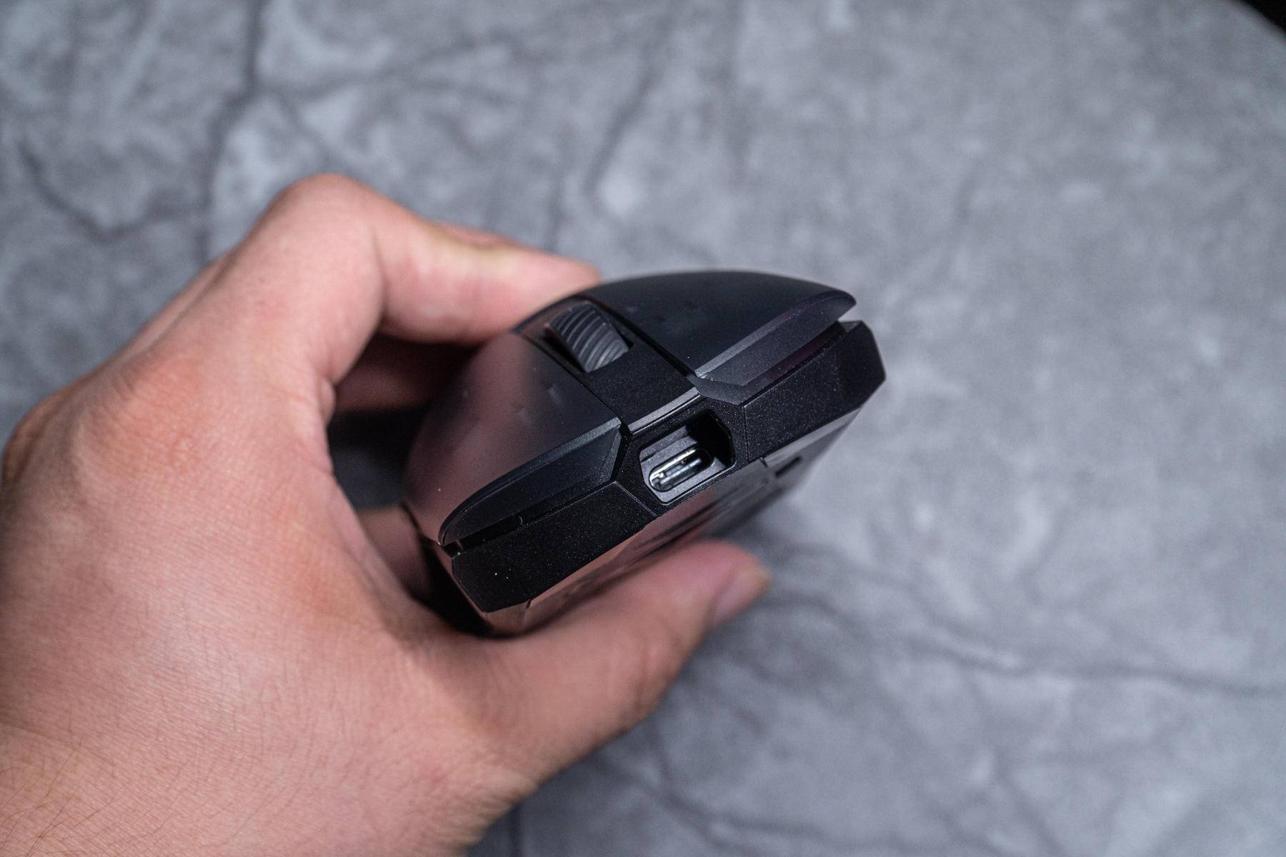 华硕|全能又客制，玩家国度 烈刃2 鼠标开箱简评