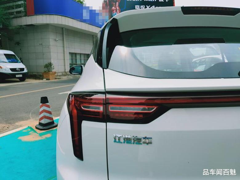 江淮汽车▲江淮全新SUV到店,外观宛如“机械战甲”,标配博世ESP,明天上市