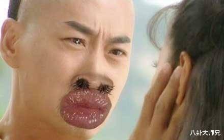 []鼻毛“冲”出来， 拔掉还是剪掉？ 耳鼻喉医生警告： 别做傻事