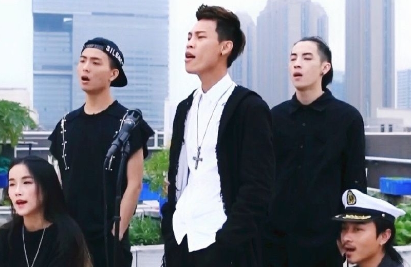 周深▲制作成本八十元,新歌发行后一首歌赚一个亿!今逆袭成为人生赢家