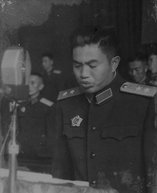 :他当了14年军长,21年副司令员,多次代理大军区司令员,他是谁?