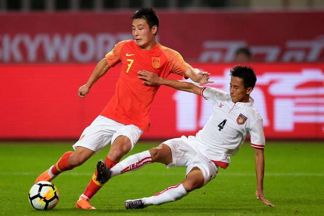 武磊：超越孙兴慜，武磊上榜终成亚洲一哥，球迷：我们真的很骄傲