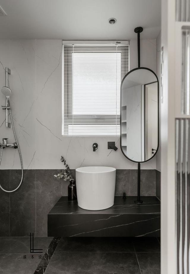 |芜湖女主晒出200㎡大平层，全屋色调舒适，玄关超有仪式感！