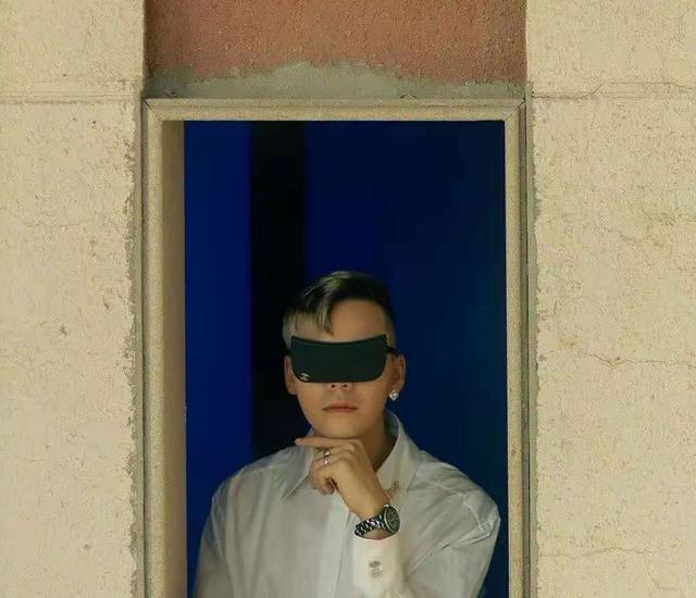 马思纯|杨幂穿露脐装玩性感！刘诗诗穿白衣气质稳赢，马思纯瘦身成功超美