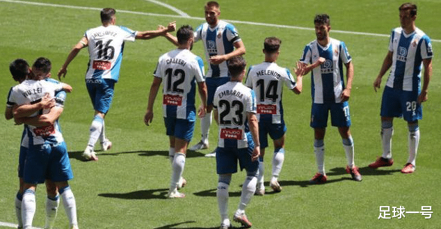 『西甲』全乱了!一场2-0让西甲保级再变天,5队争抢两个名额,西人悬了