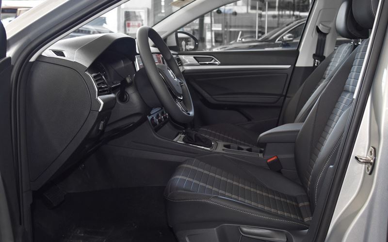 #铃木#2020款大众朗逸最新消息,配LCD仪表盘+LED大灯,增1.2T车型