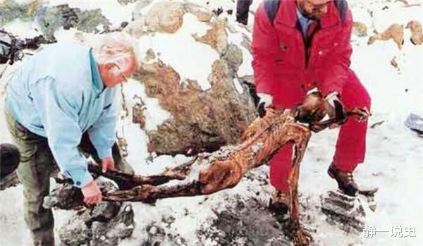 冰山上那具五千年前的遗体,当时他遇到什么,为何拼命往山上跑