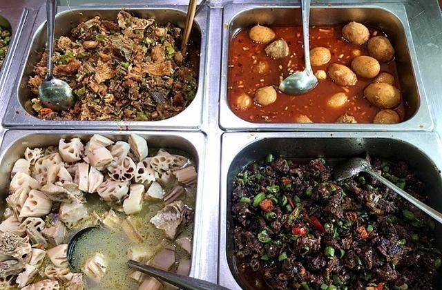 工作餐|第一次吃单位工作餐，27个菜，才12块钱一餐！看看都吃了啥？