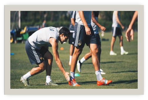 「曼联」英格兰天才小将横空出世,阿森纳穷追不舍,曼联靠青训取胜