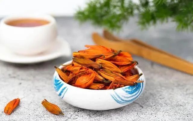 [肝癌]安眠药“替代品”被找到，早晚喝两口，养血安神，睡眠或不堪忧