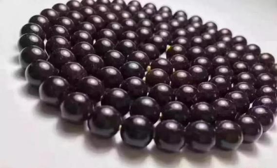 『文玩』盘点那些跌成“白菜”的文玩，现在就是入手的最好时机了！