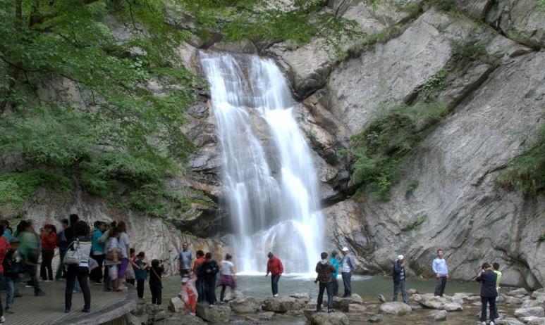 九寨沟|陕西又一景点走红，人称西安“九寨沟”，门票60少有人失望