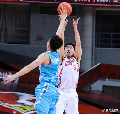 新疆男篮：五星轰82+31+17！周琦替身迎来大爆发，他或成新疆男篮冲冠X因素